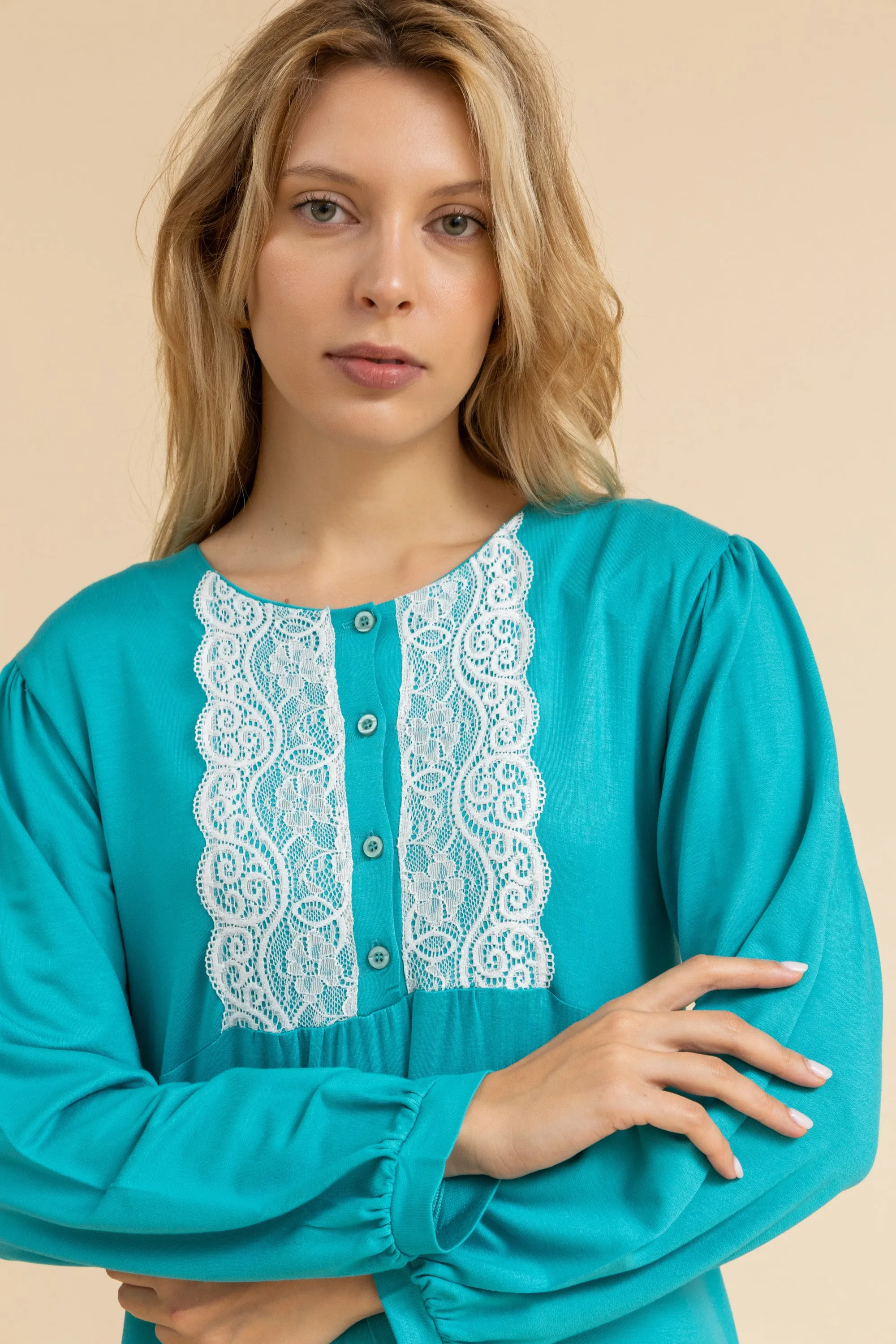 Beautiful nightgown with loose sleeves and lace trim