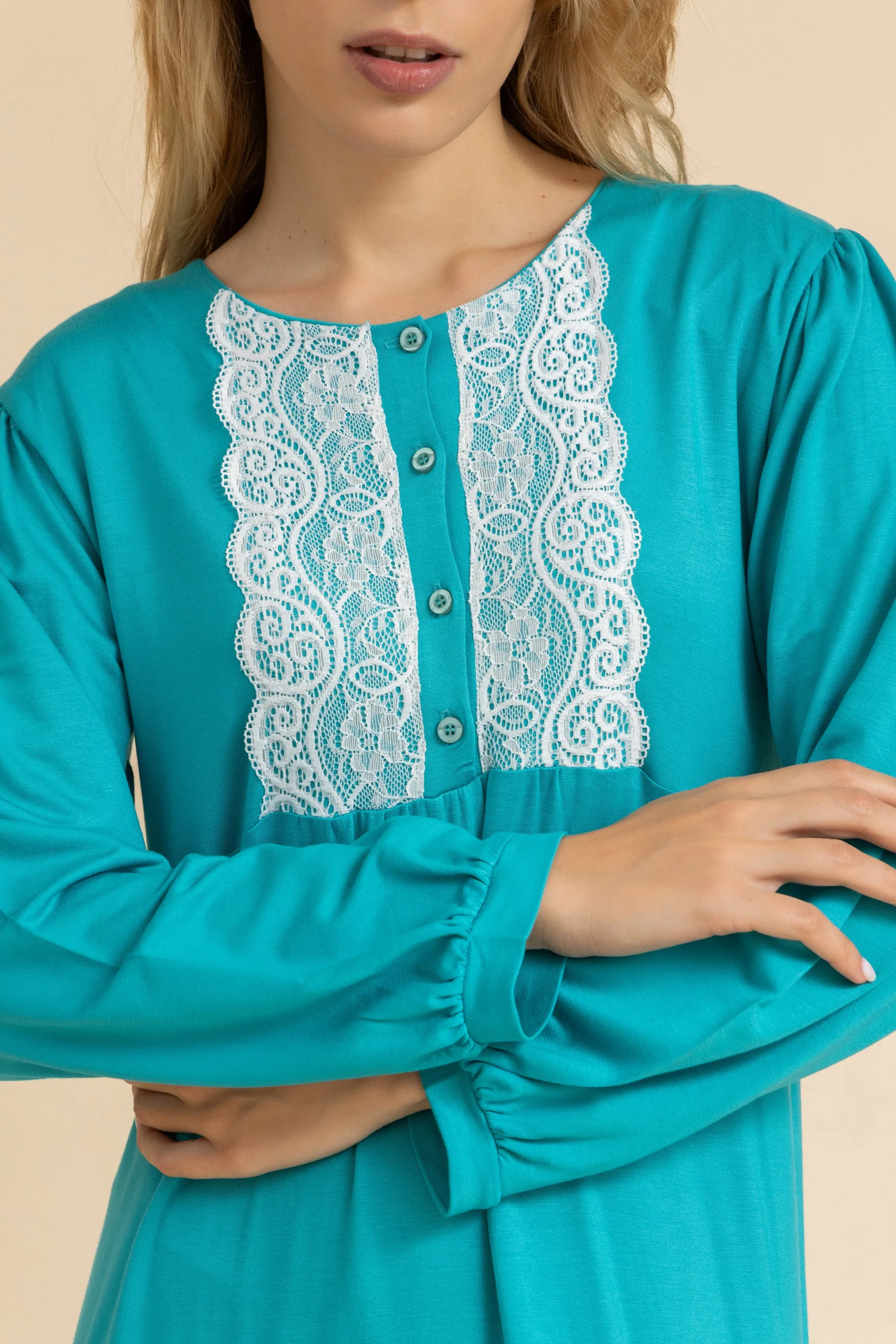 Beautiful nightgown with loose sleeves and lace trim