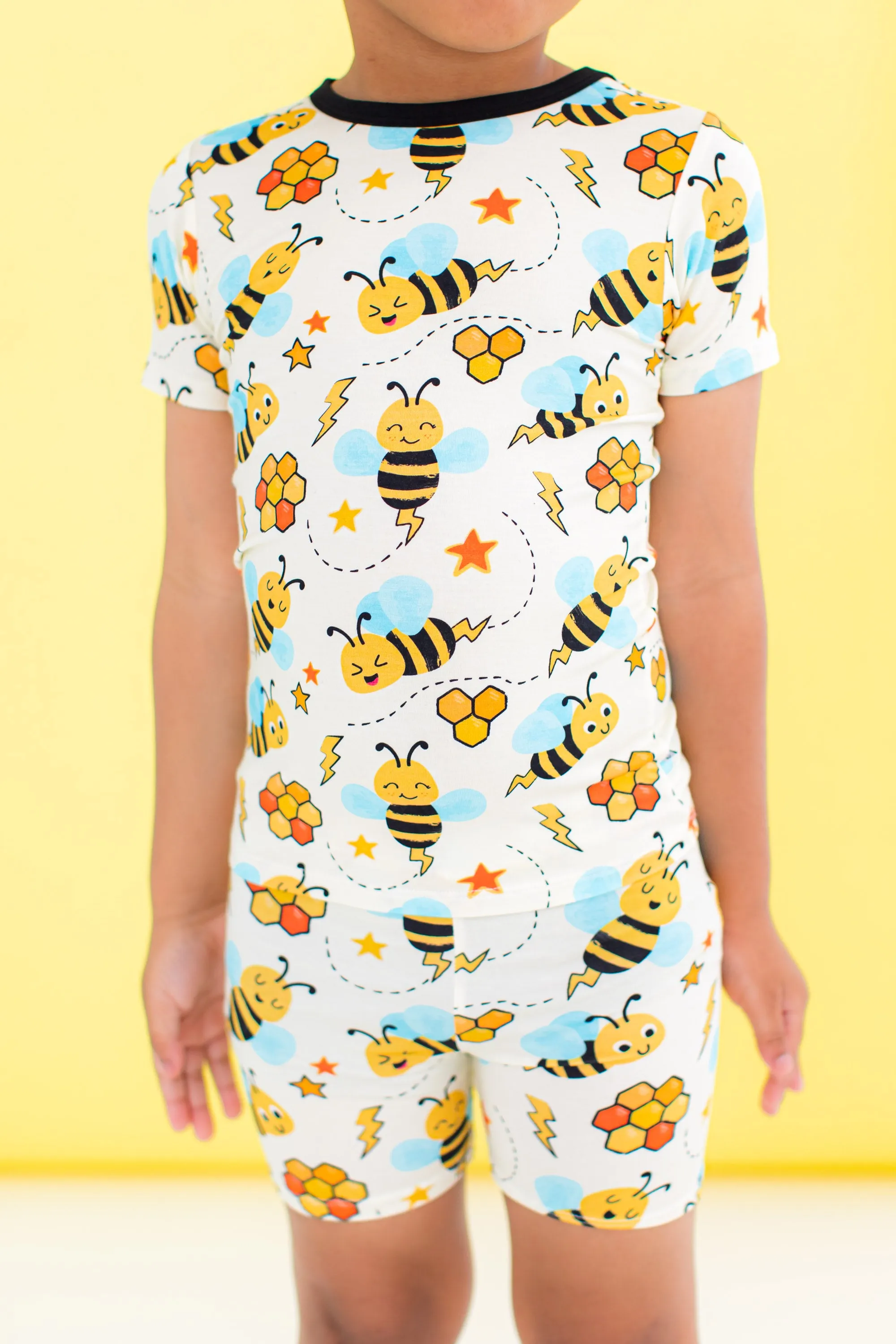 Birdie Bean Oakley Bee Print 2-piece Short Sleeve Kids Pajamas with Shorts