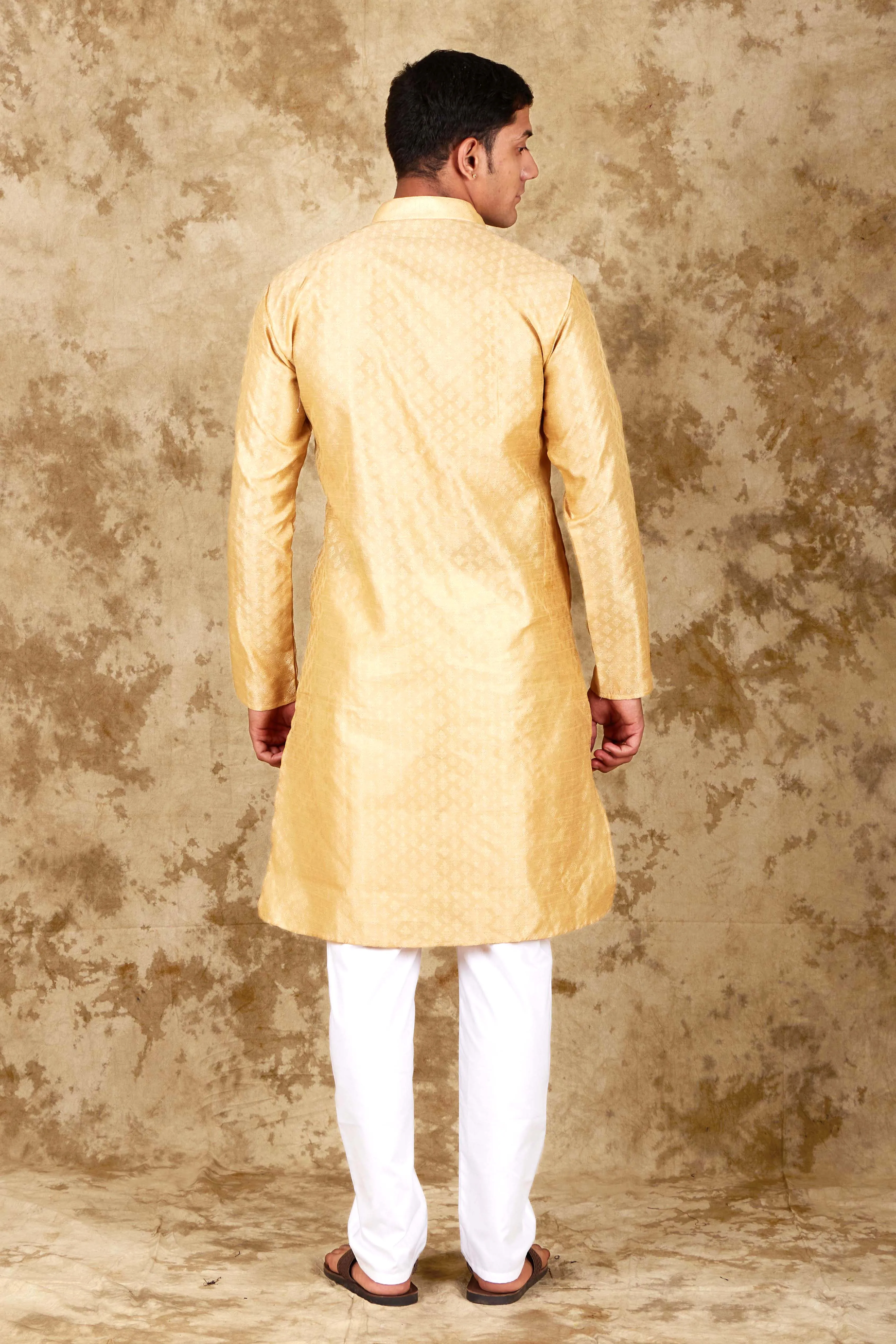 Bluesaanchi Men's Cream Banarasi Silk Kurta Set