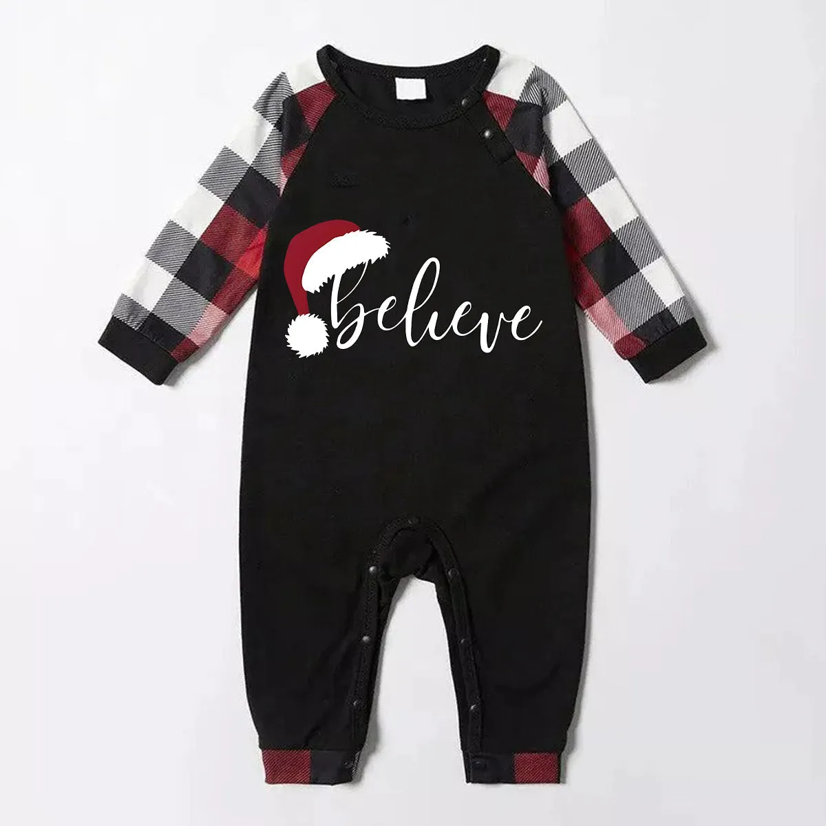 Christmas Hat and ‘Believe“ Letter Print Patterned Plaid Sleeve Contrast Tops and Red & Black & White Plaid Pants Family Matching Pajamas Set With Dog Bandana