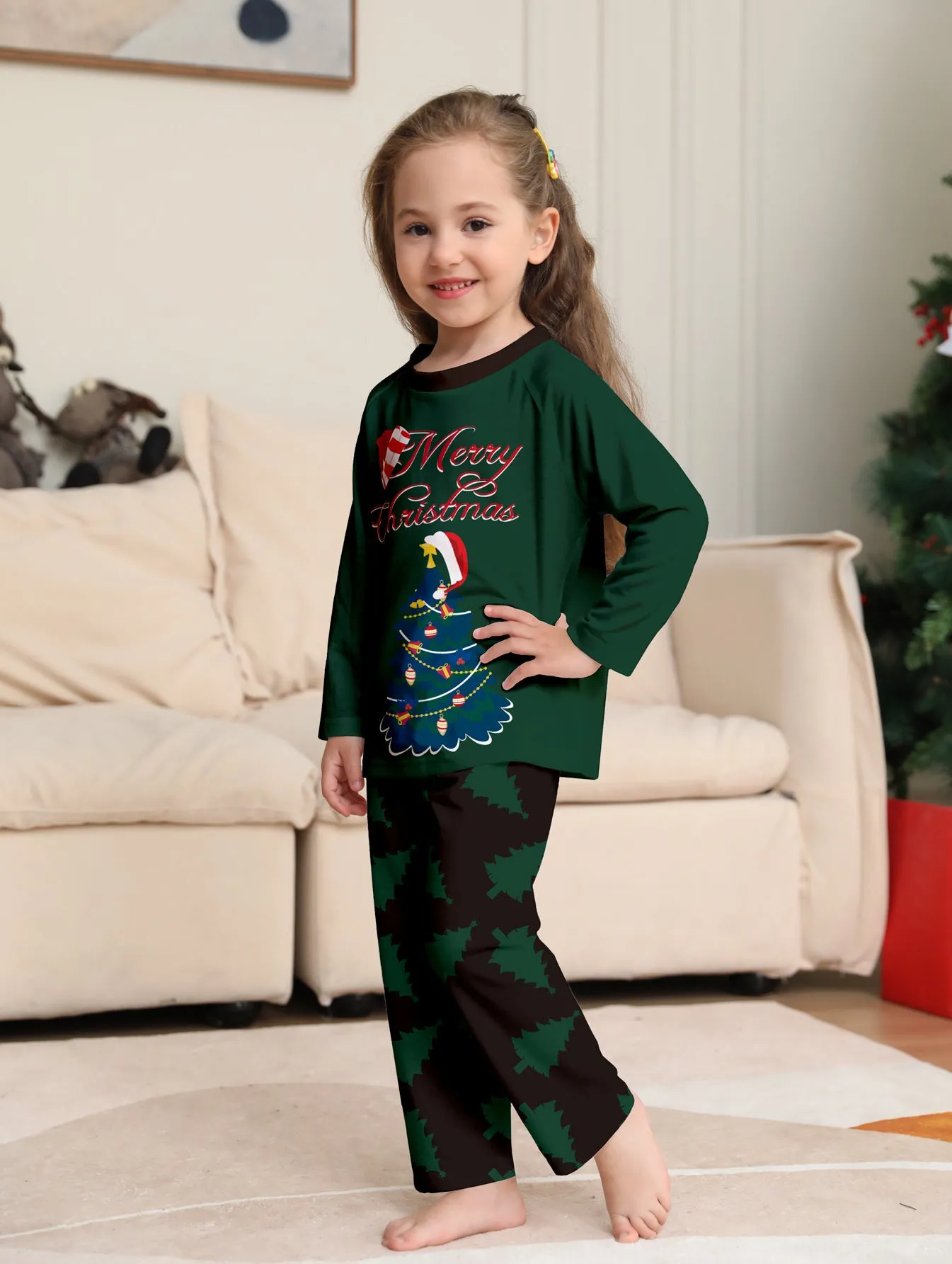 Christmas Tree Print Long-Sleeve Pajamas