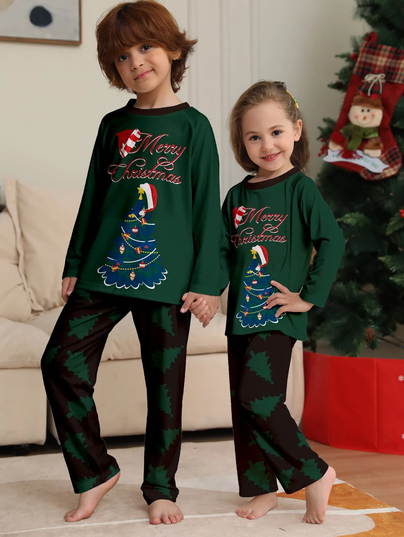 Christmas Tree Print Long-Sleeve Pajamas