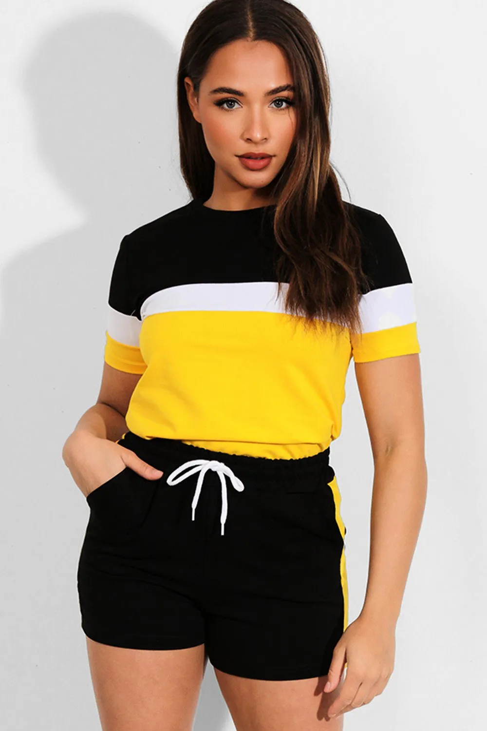 COLORBLOCK BLACK YELLOW T-SHIRT SHORTS MATCHING LOUNGEWEAR SET