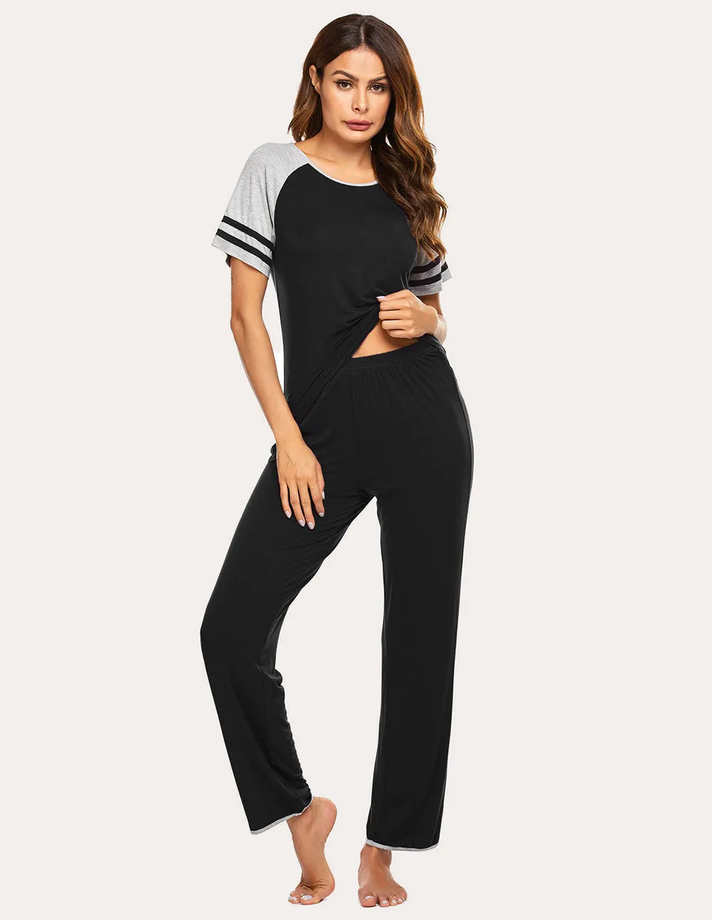 Ekouaer Fashionable Pajama Set (US Only)