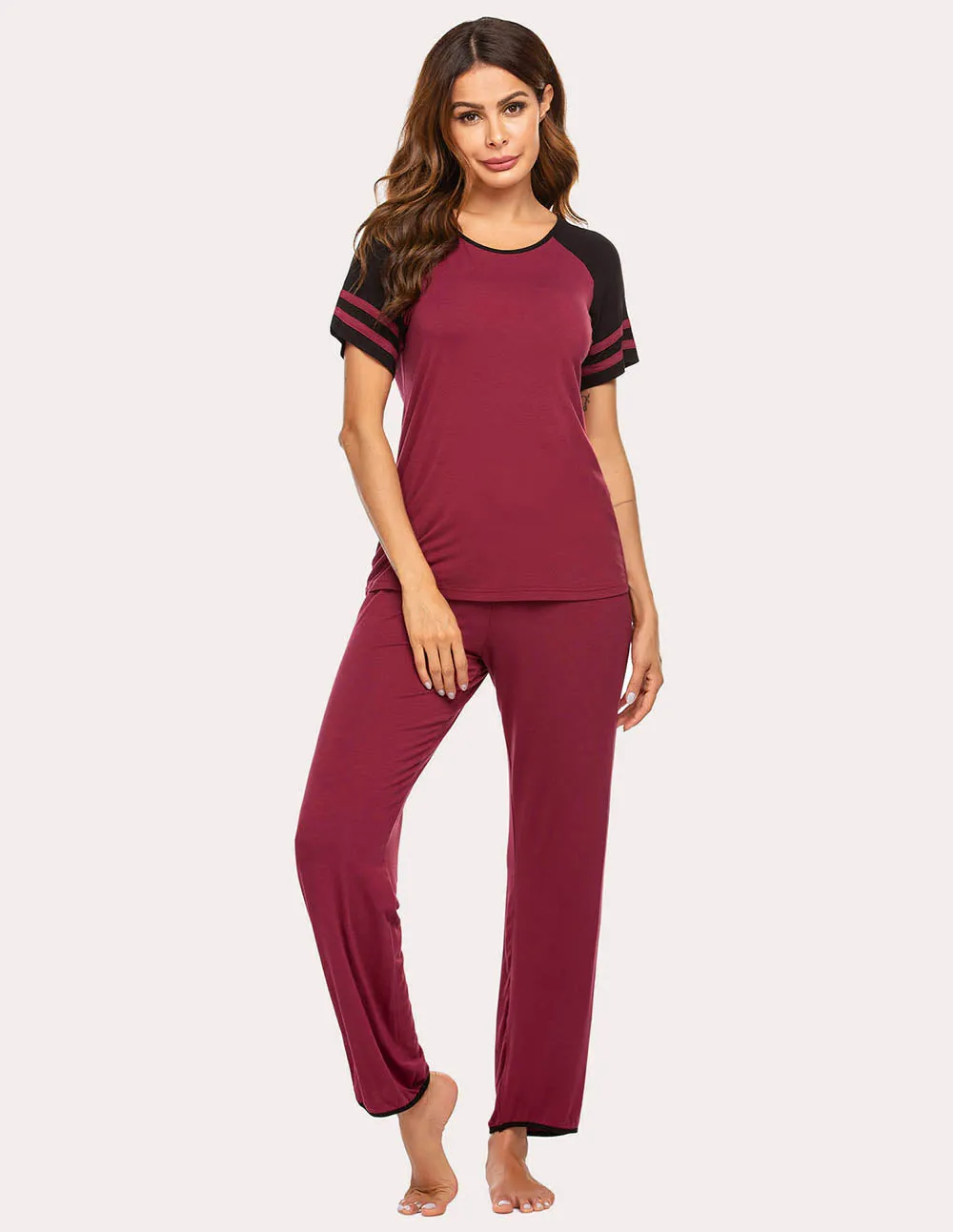 Ekouaer Fashionable Pajama Set (US Only)