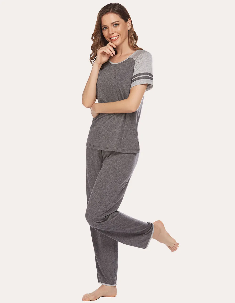 Ekouaer Fashionable Pajama Set (US Only)