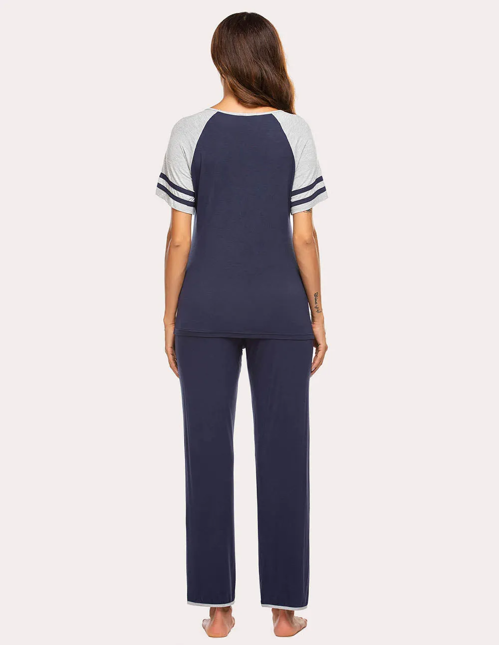 Ekouaer Fashionable Pajama Set (US Only)