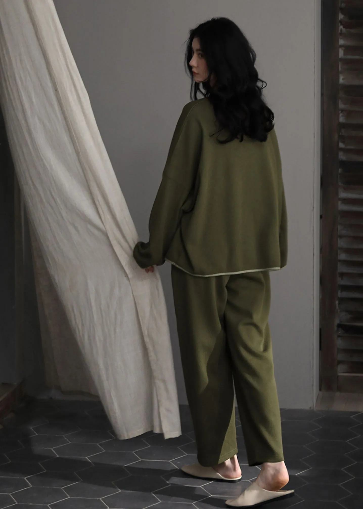 Fashion Green V Neck Zippered Solid Couple Pajamas Two Piece Set Spring LY2827