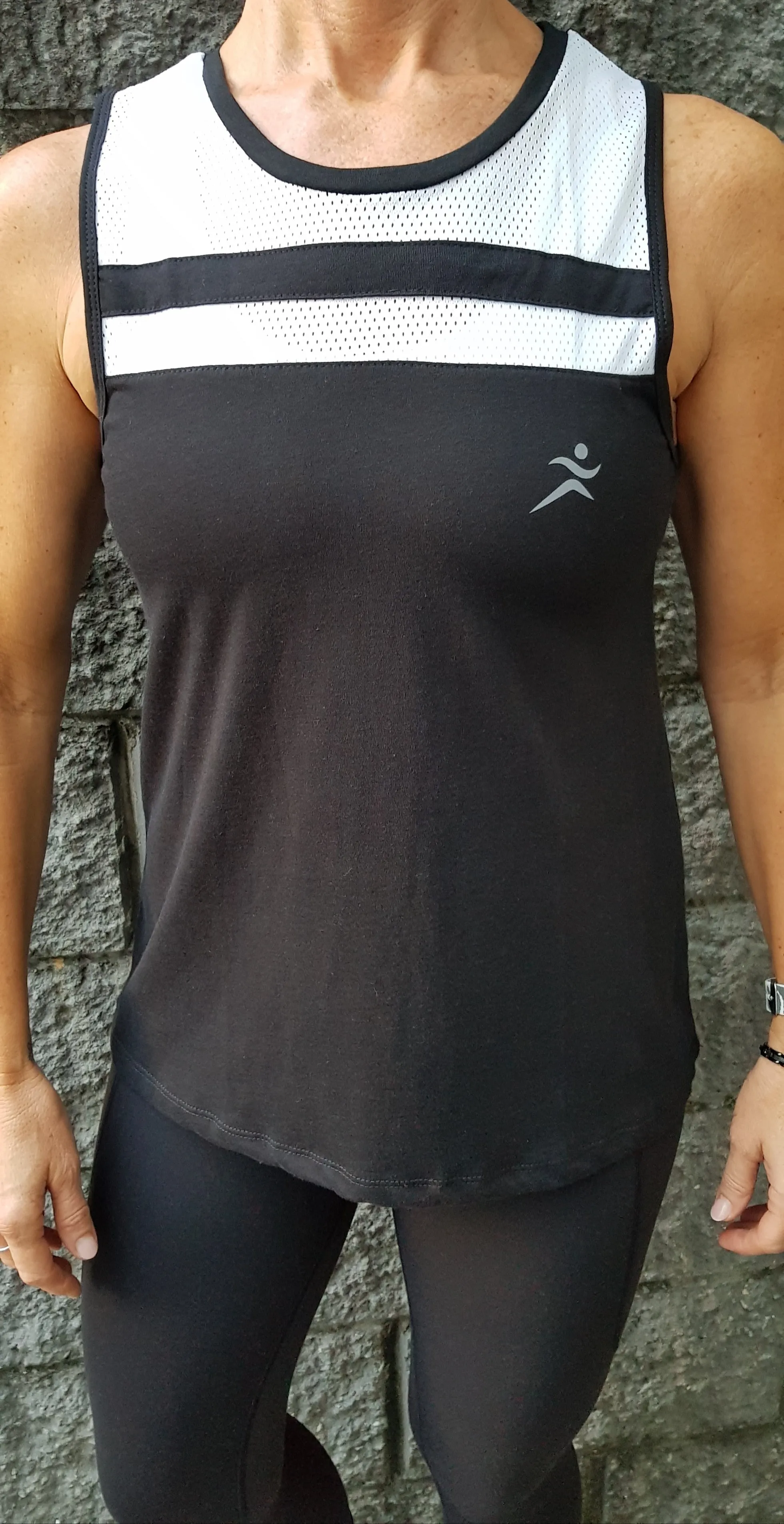 Gmaxx Double Mesh Tank. Black and White.