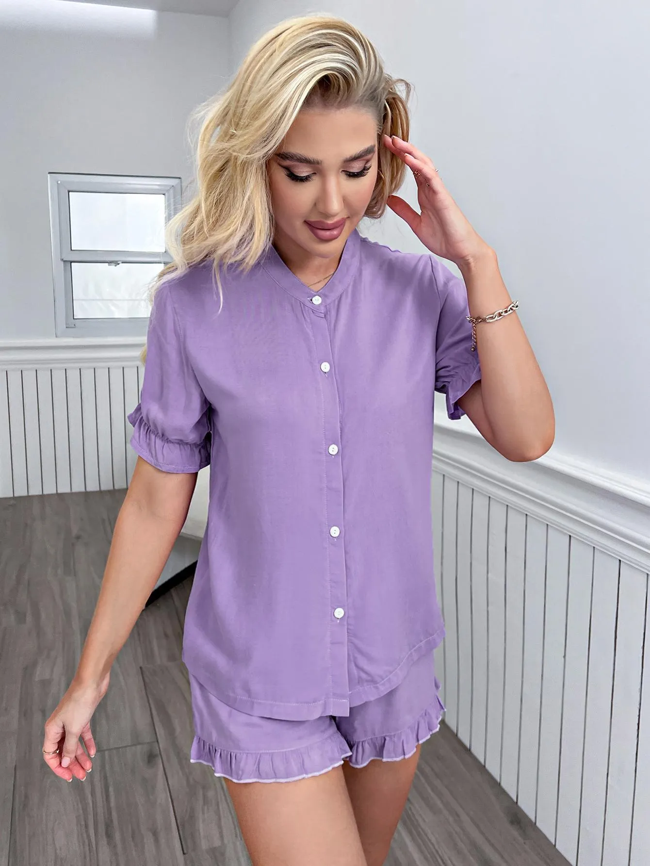 La Moda Es Una Arte Flounce Sleeve Shirt and Frill Trim Shorts Lounge Set