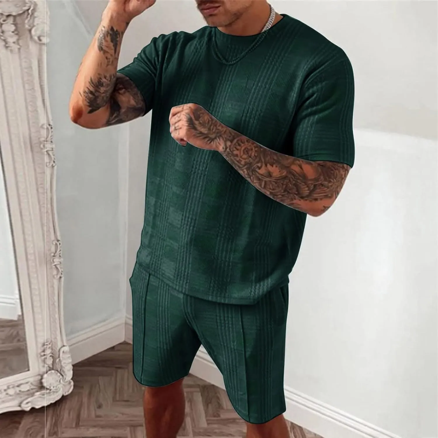 Men's 2 Piece Summer Tracksuit Set Solid Color Short Sleeve T-Shirt Athletic Shorts Casual Sportswear Outfits with Pockets