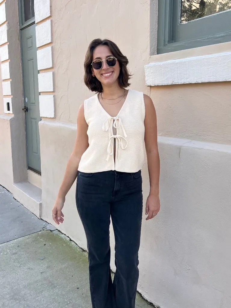 MILO TIED VEST IN BEIGE