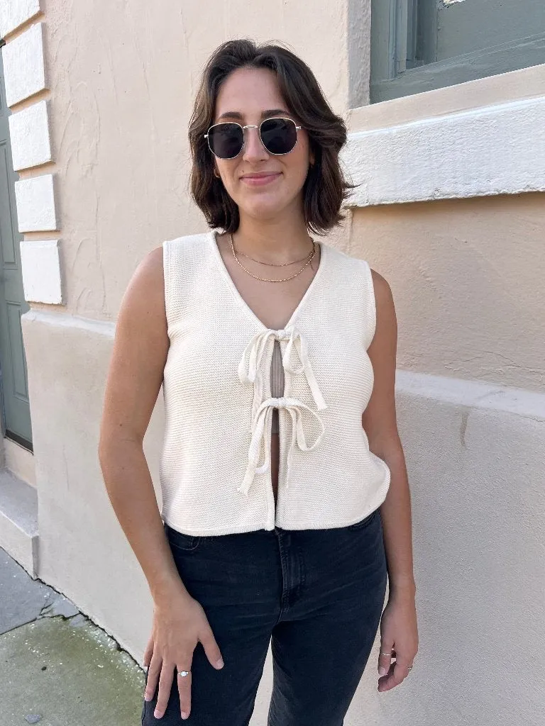 MILO TIED VEST IN BEIGE