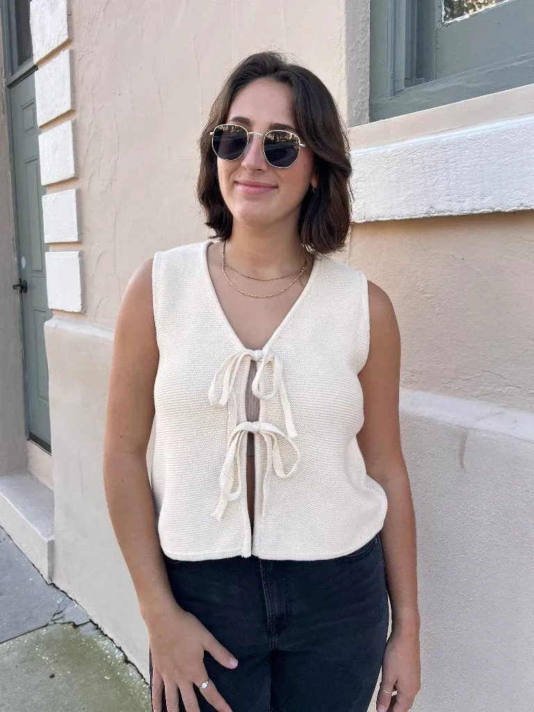 MILO TIED VEST IN BEIGE