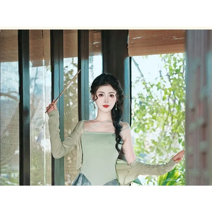 Set: Asymmetrical Plain Camisole Top   Plain Shrug   High Waist Floral Print Midi