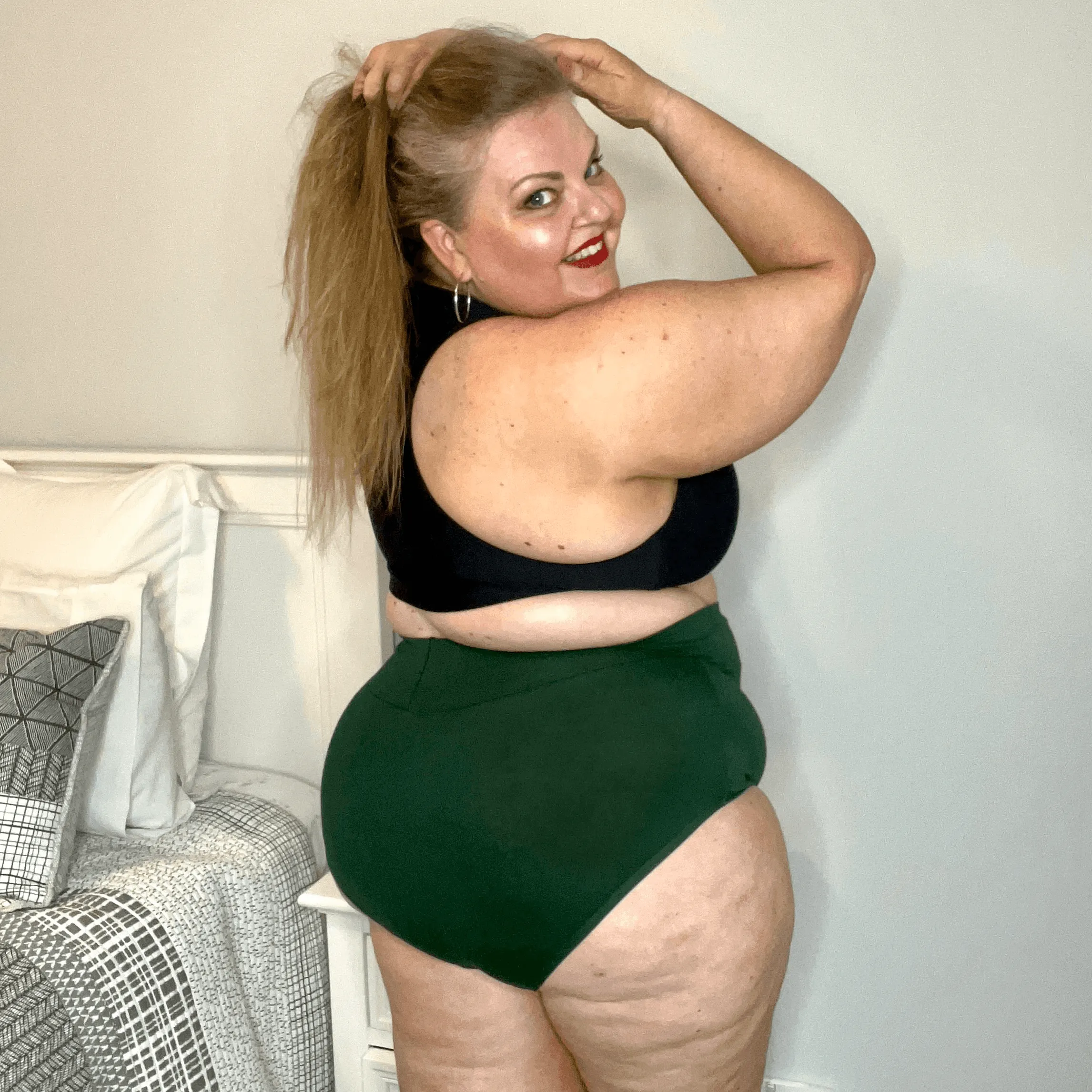 Super High Waist Panties - Hit the Bottle Green