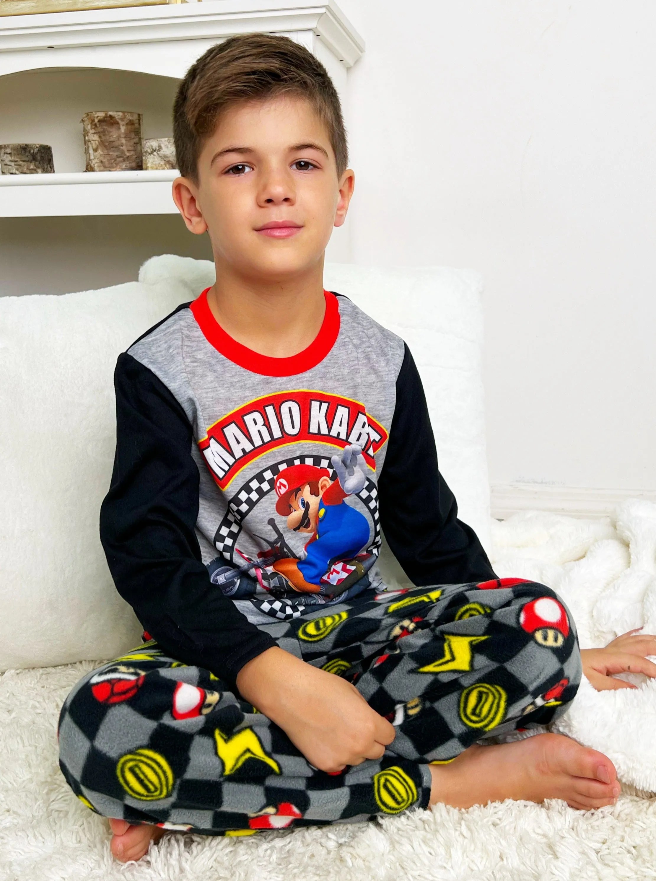Super Mario Boys' 2 Piece Pajama Set, Fleece Pants