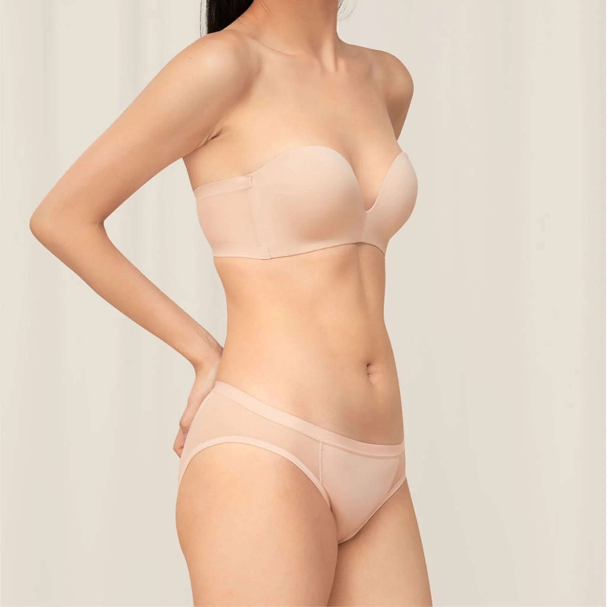 Triumph Invisible Inside-out Non-wired Detachable Bra Natural Skin