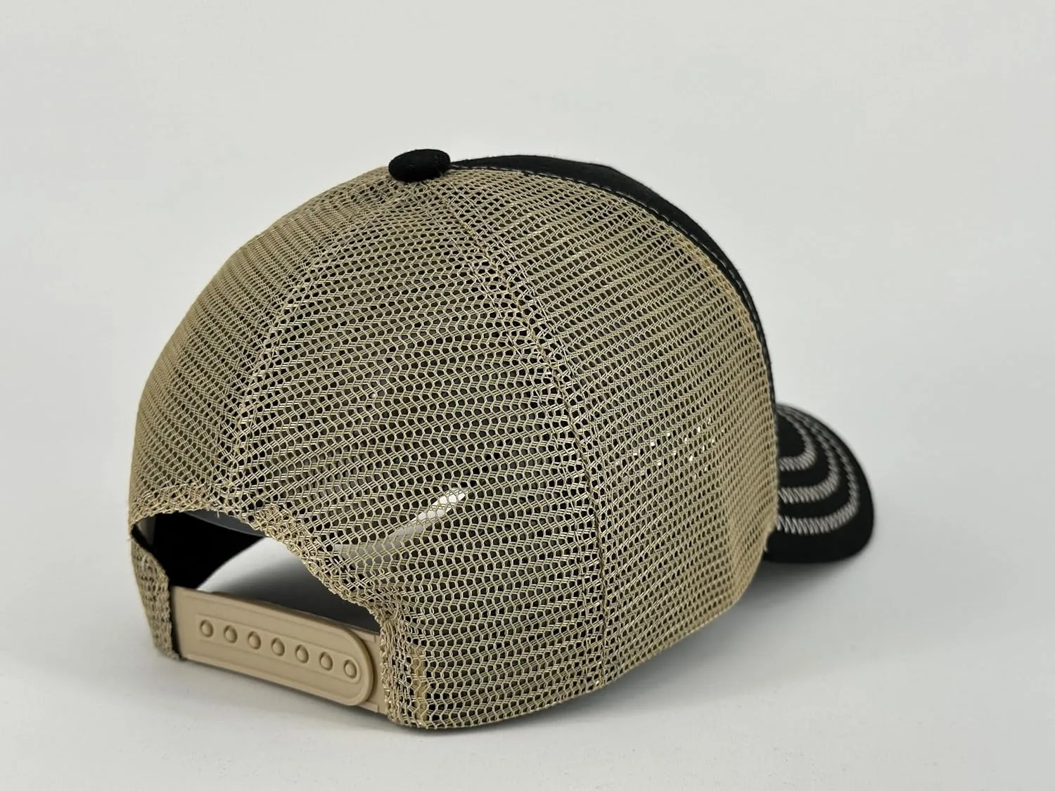Unisex Embroidered Patch Animals Mesh Trucker Hat Snapback Baseball Cap