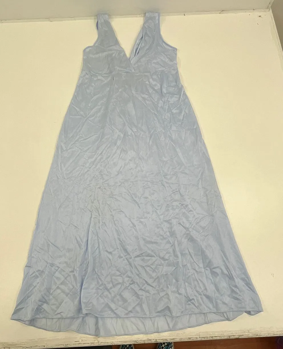 Vintage Women's Light Blue Ruched Sleeveless Nightgown ILGWU - Size Large
