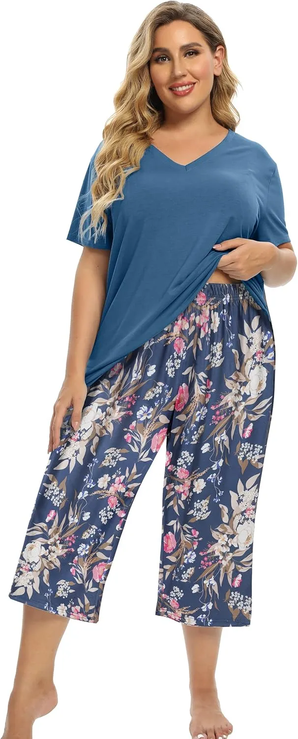 Vozanet Women's Pajamas Set Soft V Neck Sleepwear Top and Capri Pj Lounge Sets Cartoon Heart Shape Cat Nighty Plus Size