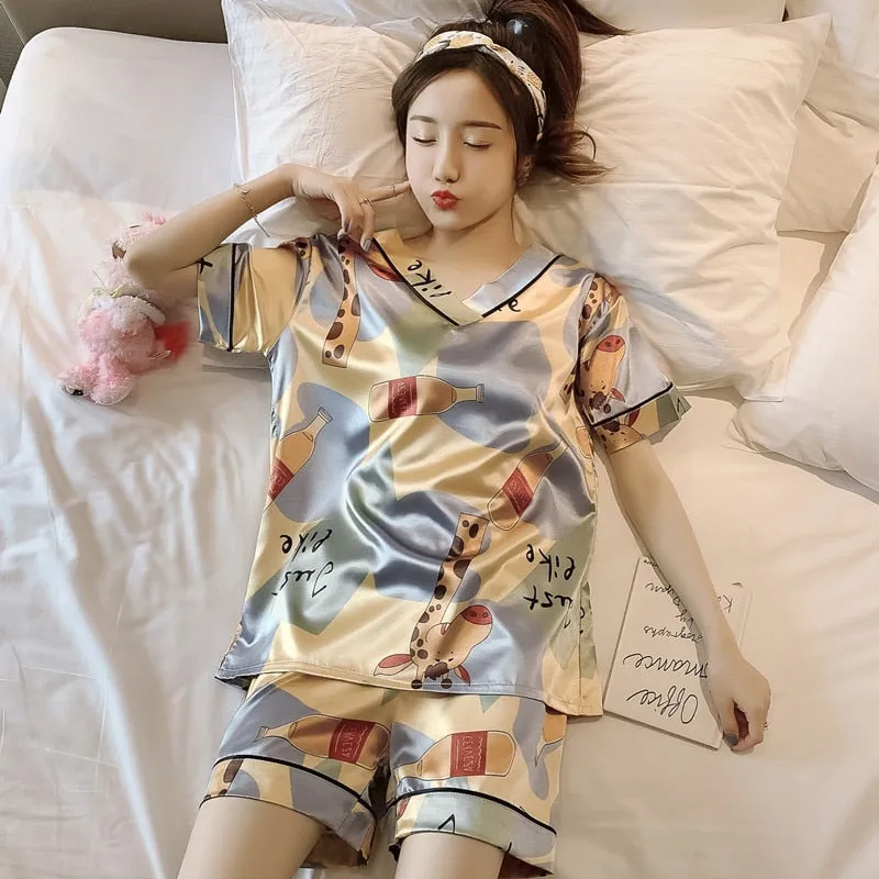 Wenkouban Women's Summer Thin Ice Silk Pajamas Short-Sleeved Korean Version Cute Silk Student Cartoon Home Clothes Two-Piece Suit