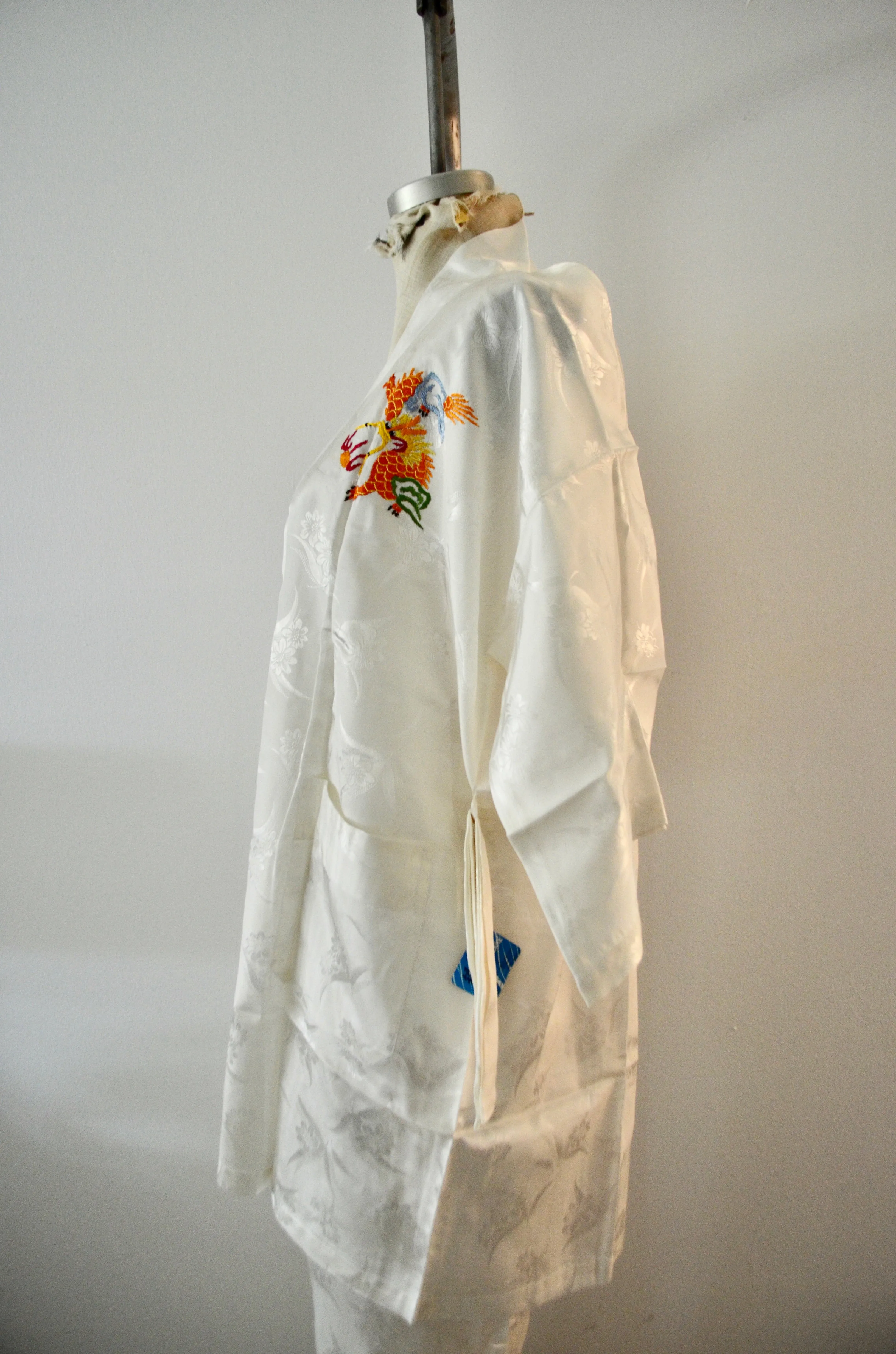 White Dragon Silk Brocade Pajama Set Pants and Kimono Sleepwear Street Wear Chic Style