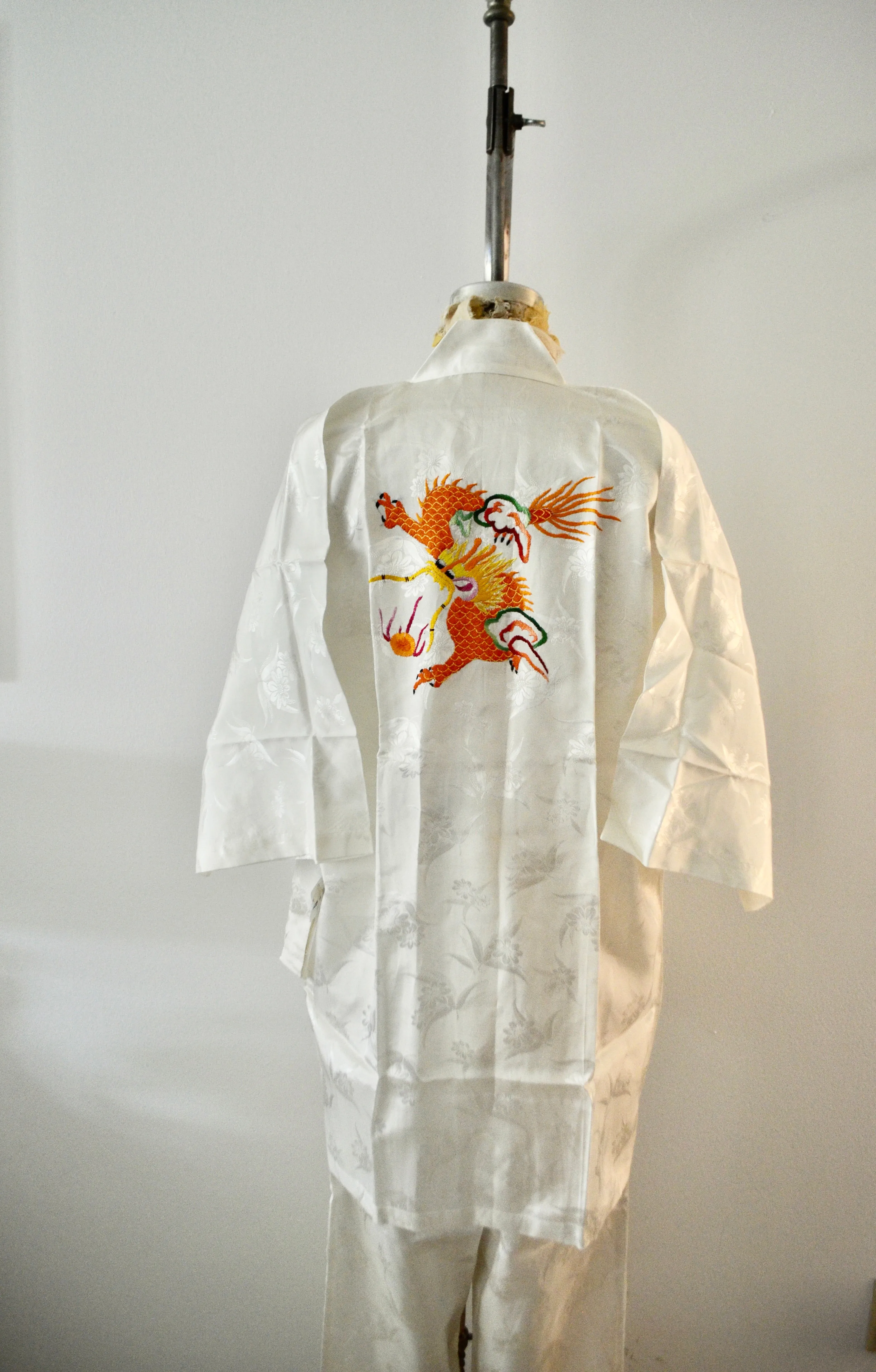 White Dragon Silk Brocade Pajama Set Pants and Kimono Sleepwear Street Wear Chic Style