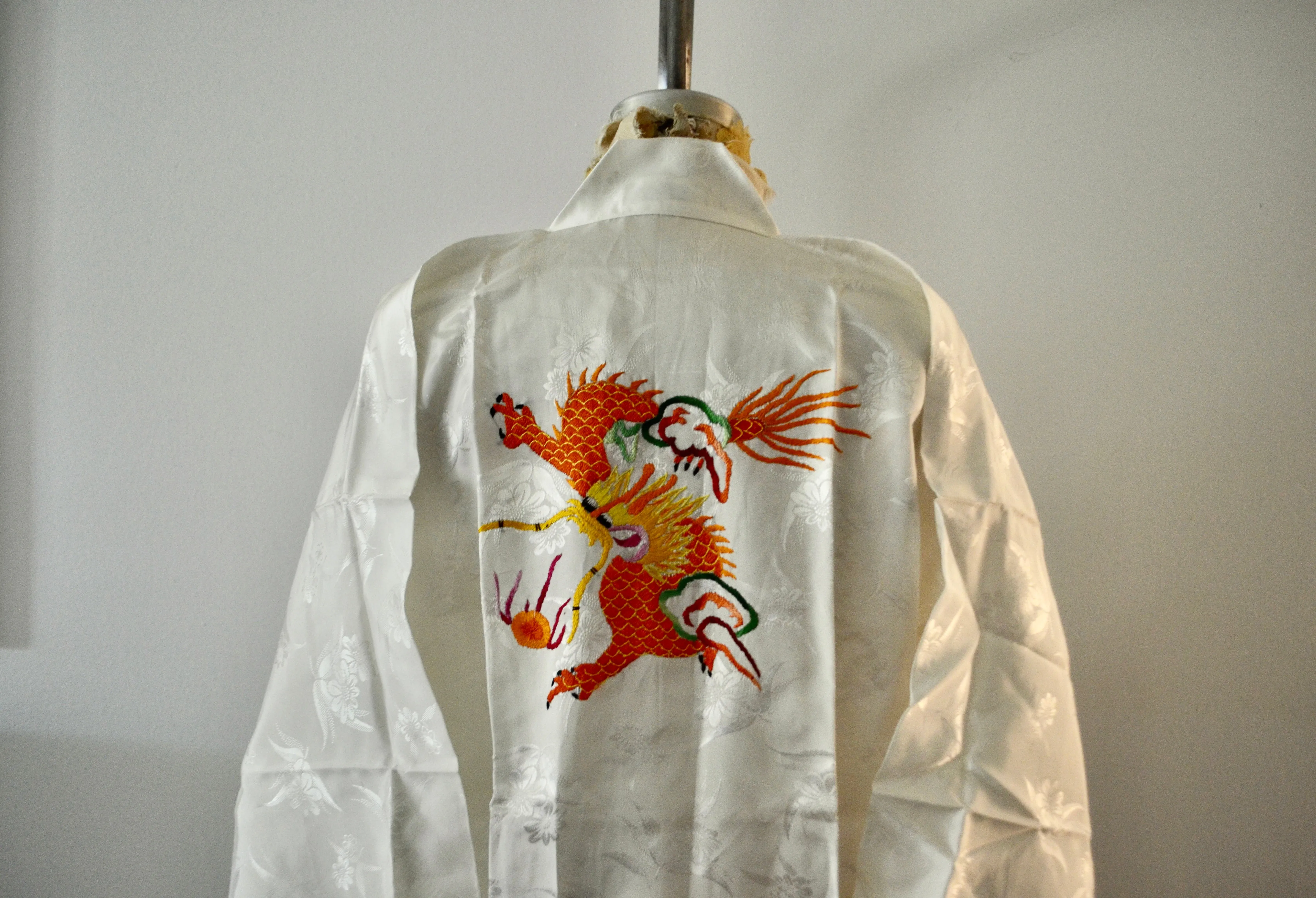White Dragon Silk Brocade Pajama Set Pants and Kimono Sleepwear Street Wear Chic Style