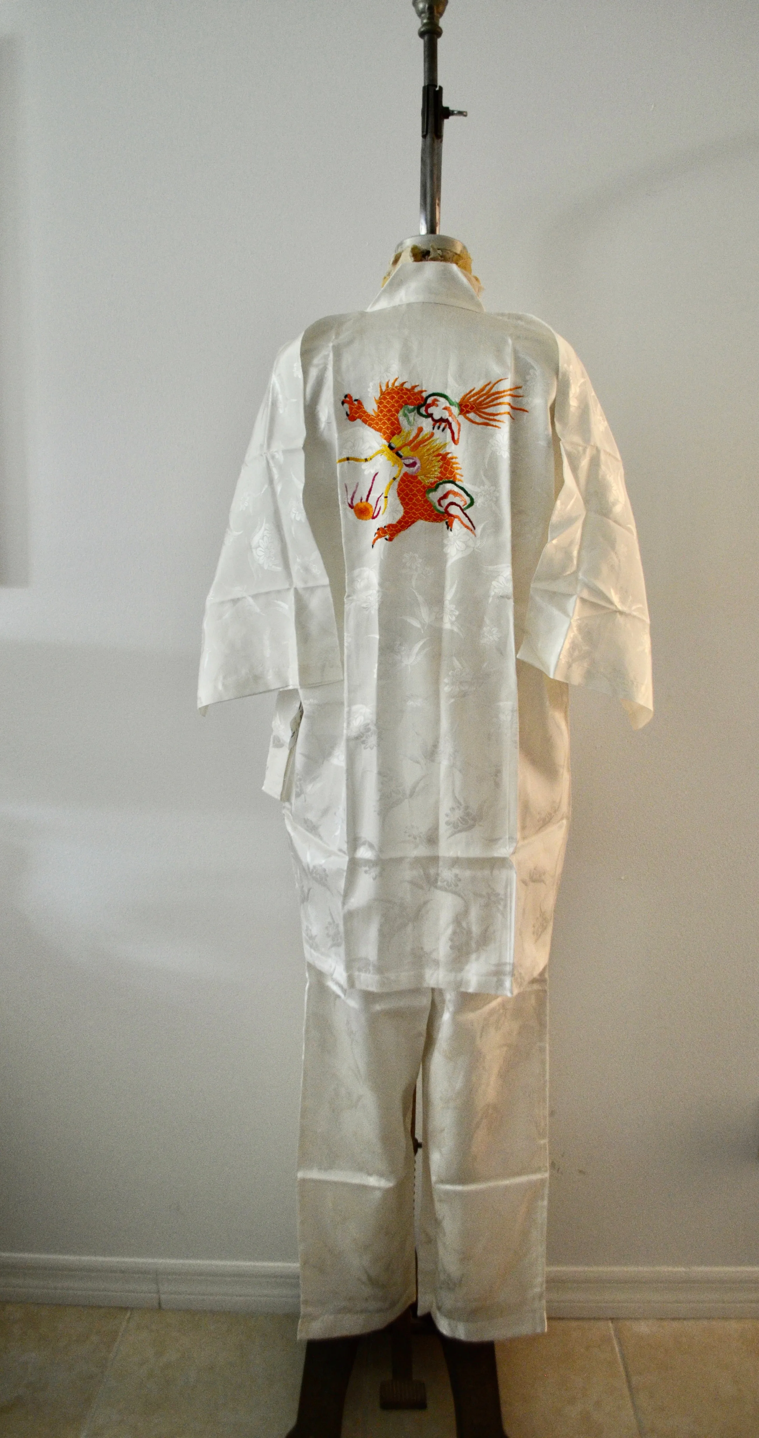 White Dragon Silk Brocade Pajama Set Pants and Kimono Sleepwear Street Wear Chic Style