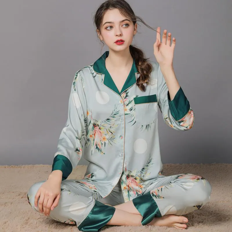 Women's Floral Print  Satin Long Sleeve Pajamas Set