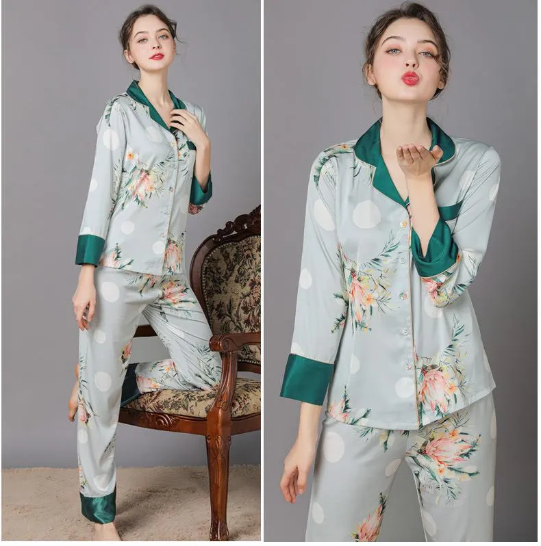 Women's Floral Print  Satin Long Sleeve Pajamas Set