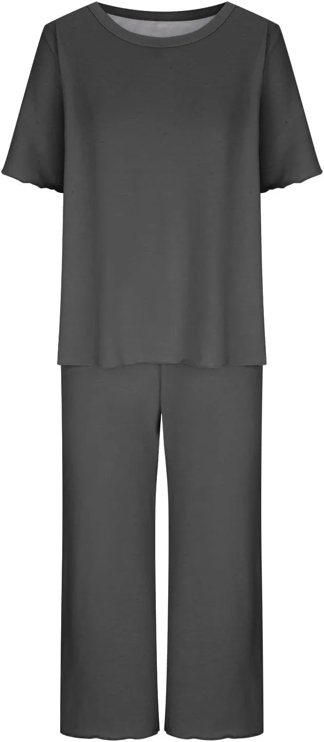 Women's Pajamas Set Short Sleeve Loungewear Loose Pajama Shirt Soft Capri Pants Lounge Set with Pocket