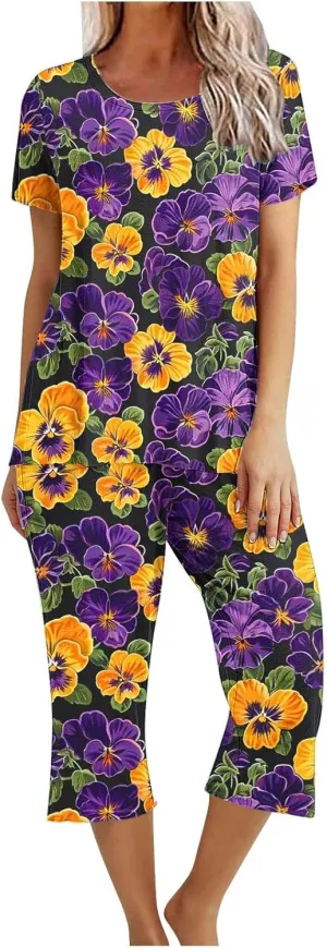 Women's Sleep Set Short Sleeve Tops with Capri Pants Pajamas Outfits 2 Piece Lounge Outfits Soft Cute Pjs Loungewear